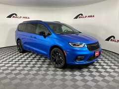 2026 Chrysler Pacifica LIMITED AWD Passenger Van