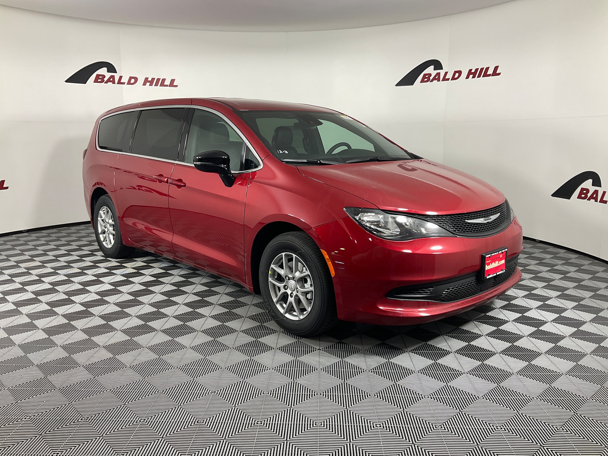 2026 Chrysler Voyager LX's photo