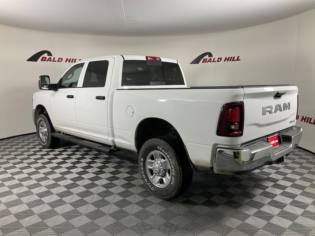 New 2026 Ram 2500 TRADESMAN CREW CAB 4X4 6'4 BOX Pickup