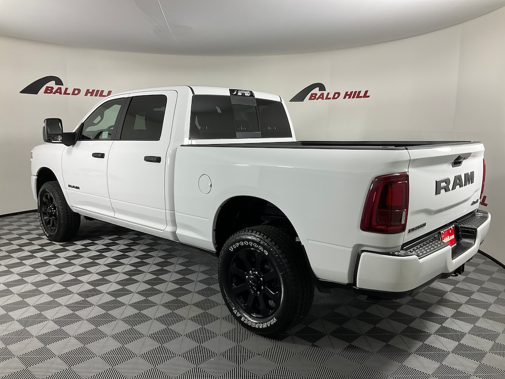 New 2025 Ram 2500 BIG HORN CREW CAB 4X4 6'4 BOX Pickup