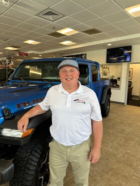 Staff member Lou Ruggieri from ID_919df17163cd