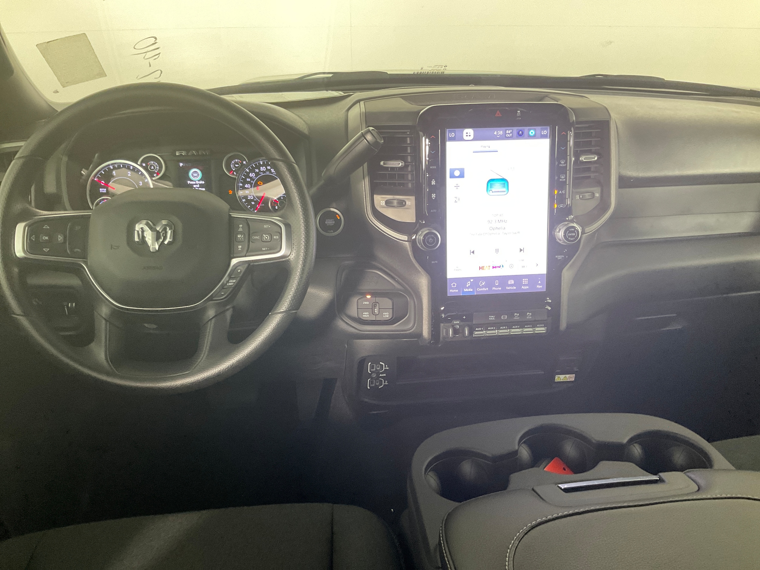 2025 RAM 2500 Tradesman - Photo 7