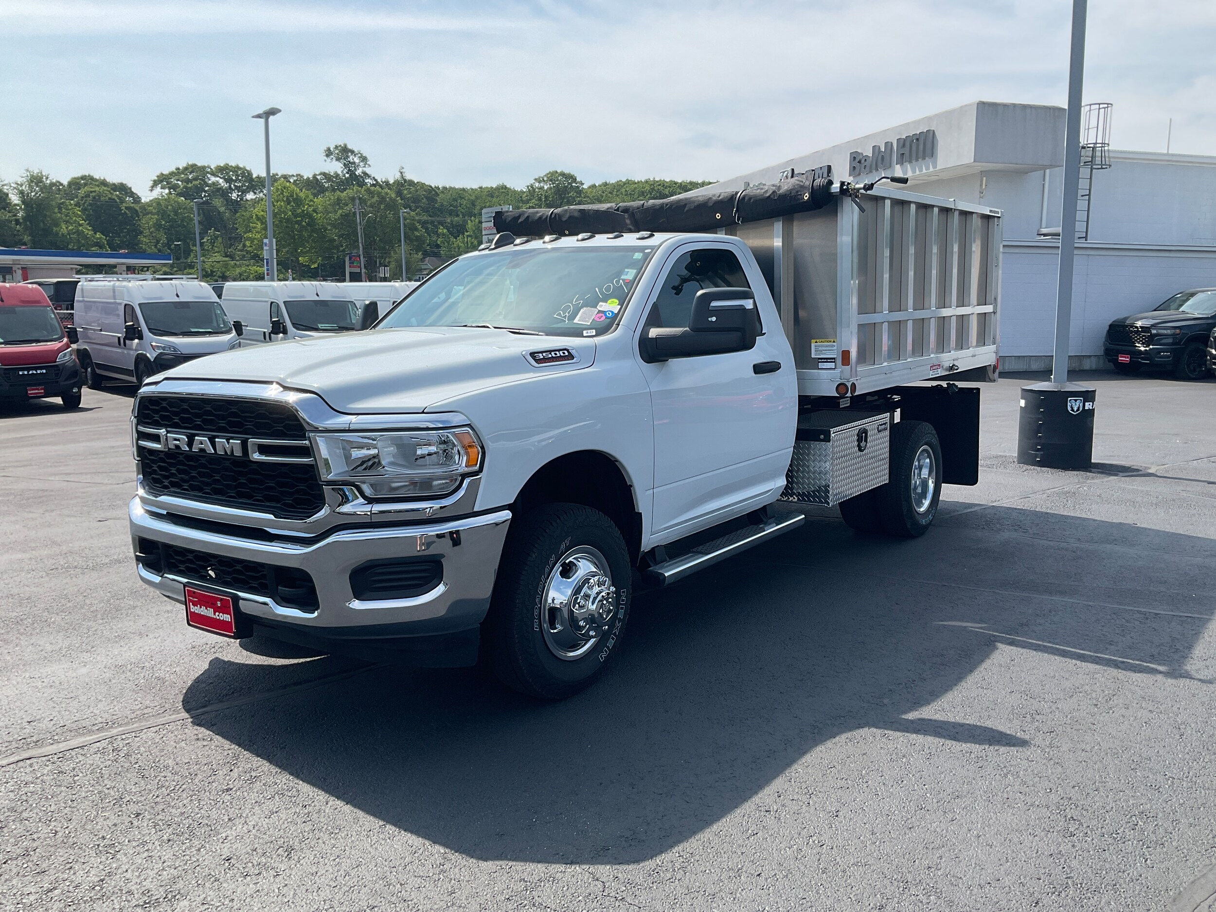 2024 Ram 3500 Tradesman photo 3