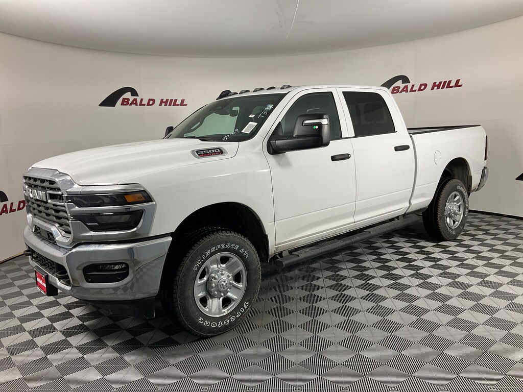 New 2026 Ram 2500 TRADESMAN CREW CAB 4X4 6'4 BOX Pickup