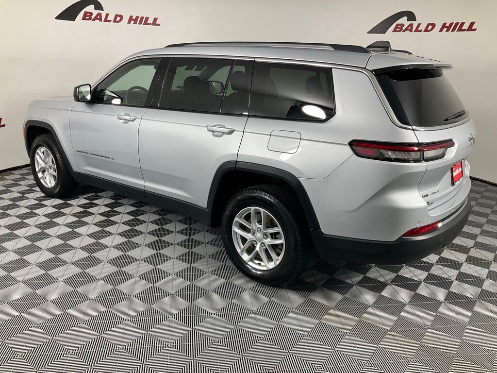 2023 Jeep Grand Cherokee Laredo photo 2