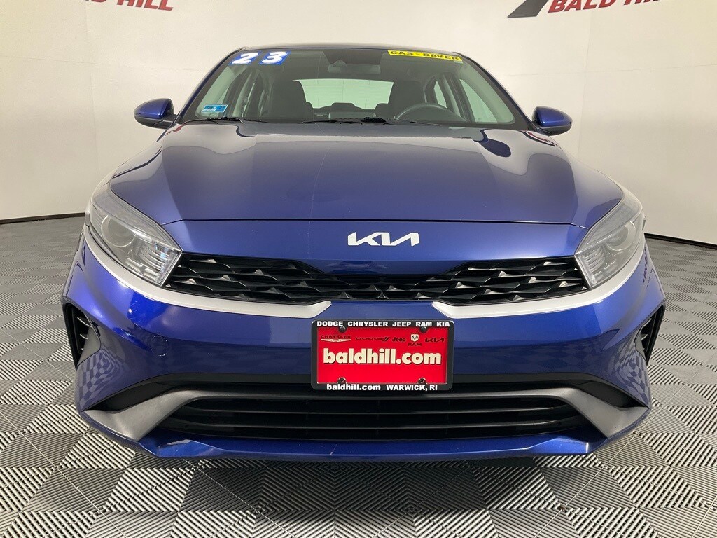 2023 Kia Forte LXS photo 2