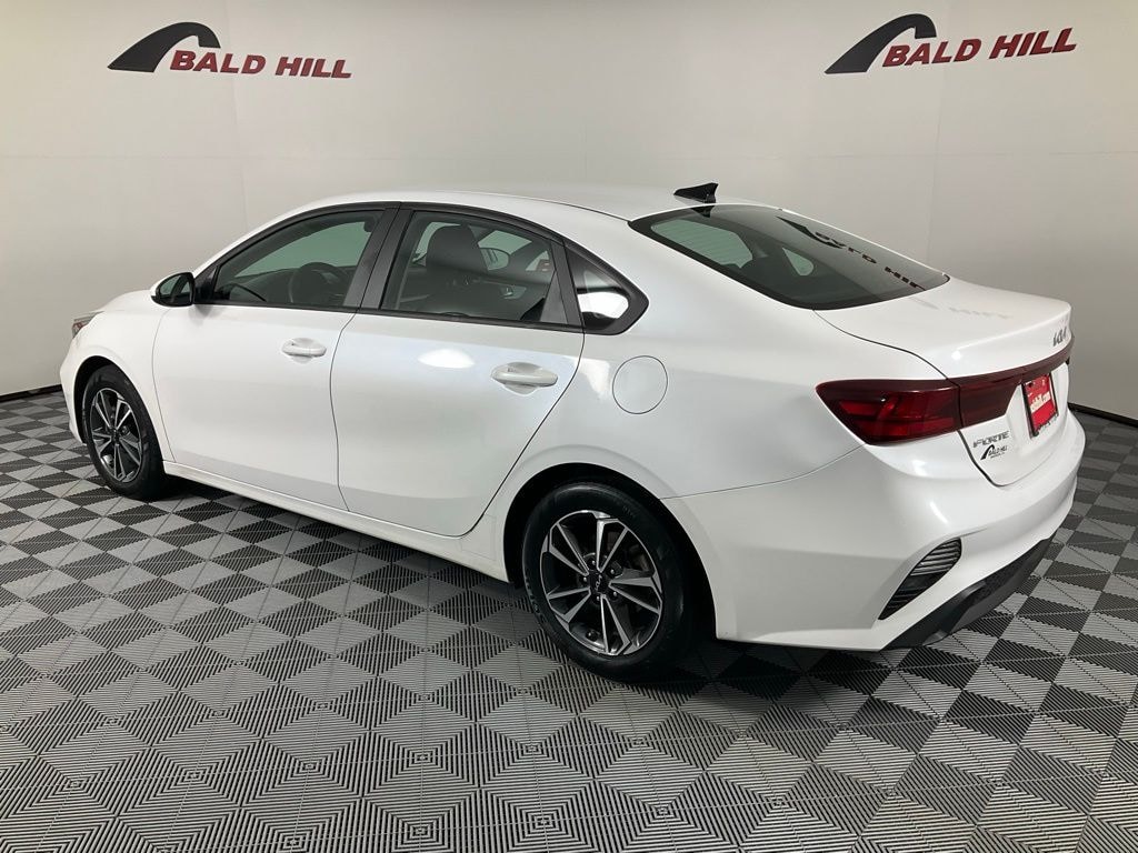 Used 2023 Kia Forte LXS Sedan