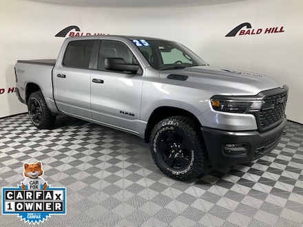 2025 Ram 1500 Tradesman Truck Crew Cab 8-Speed Automatic 1C6SRFGP8SN639521