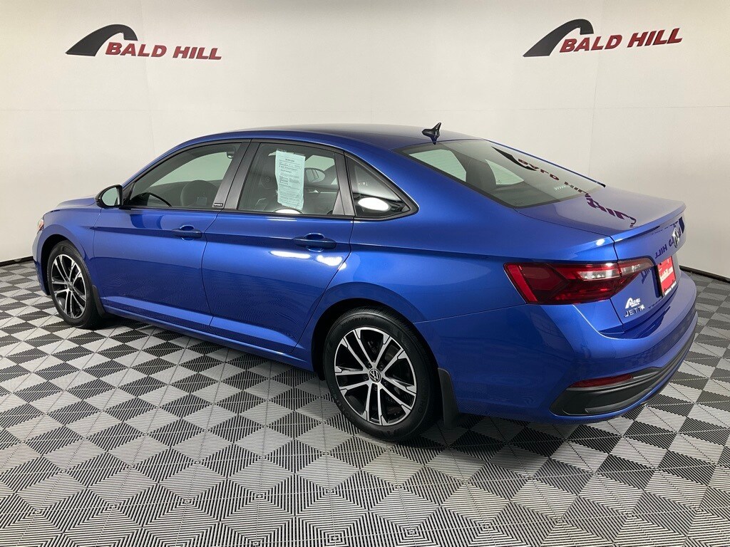 2023 Volkswagen Jetta 1.5T Sport photo 4