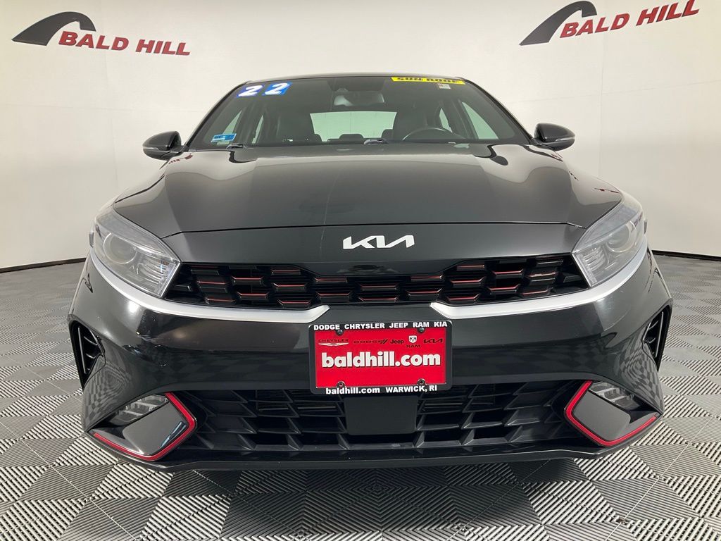 2022 Kia Forte GT-Line photo 2