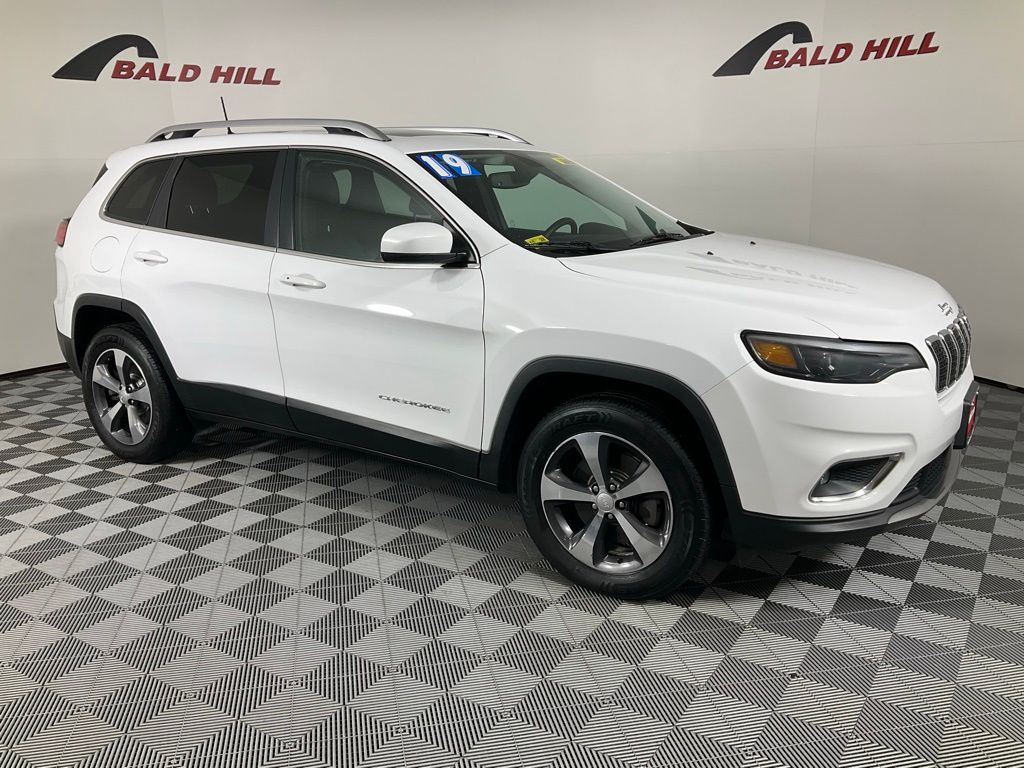 2019 Jeep Cherokee SUV 