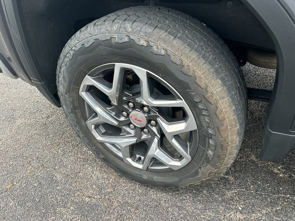 2023 GMC Sierra 1500 SLT - Photo 30