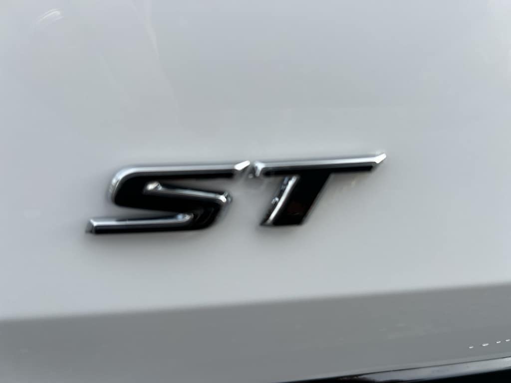 New 2026 Buick Envista Sport Touring SUV