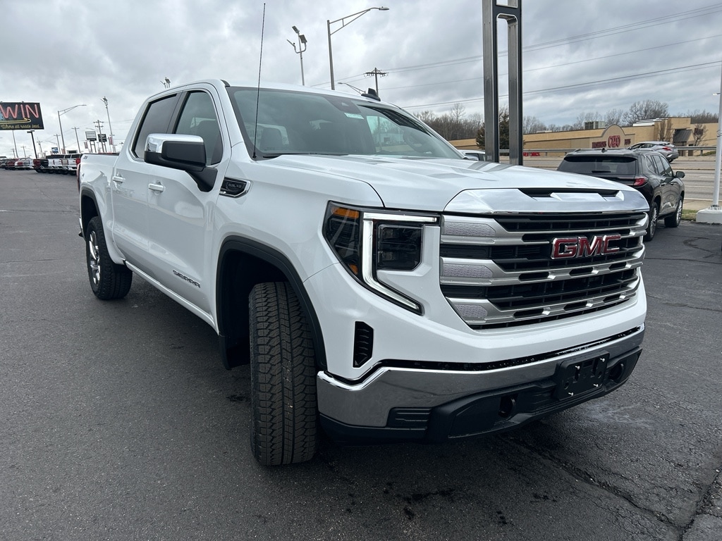2026 GMC Sierra 1500 SLE - Photo 10