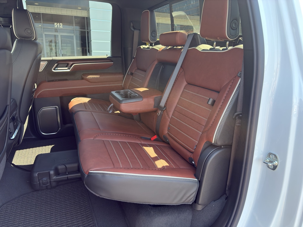 2026 GMC Sierra 3500HD Denali Ultimate - Photo 17