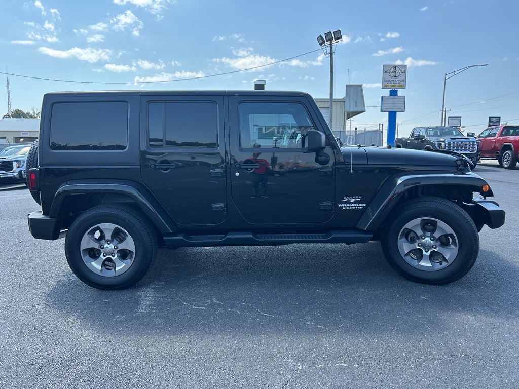 2017 Jeep Wrangler Unlimited Sahara - Photo 7