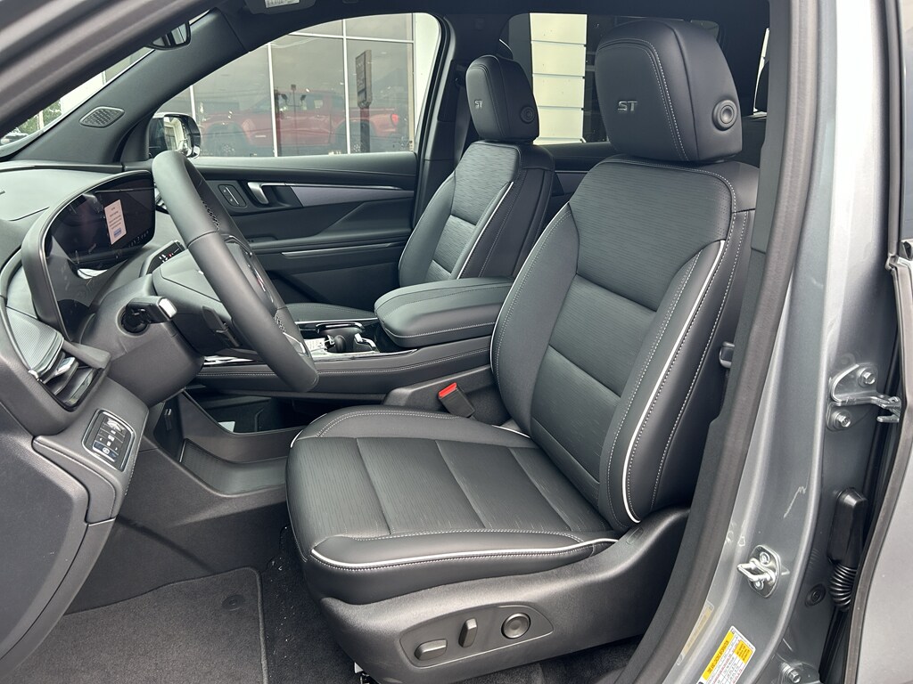 2026 Buick Enclave Sport Touring - Photo 10
