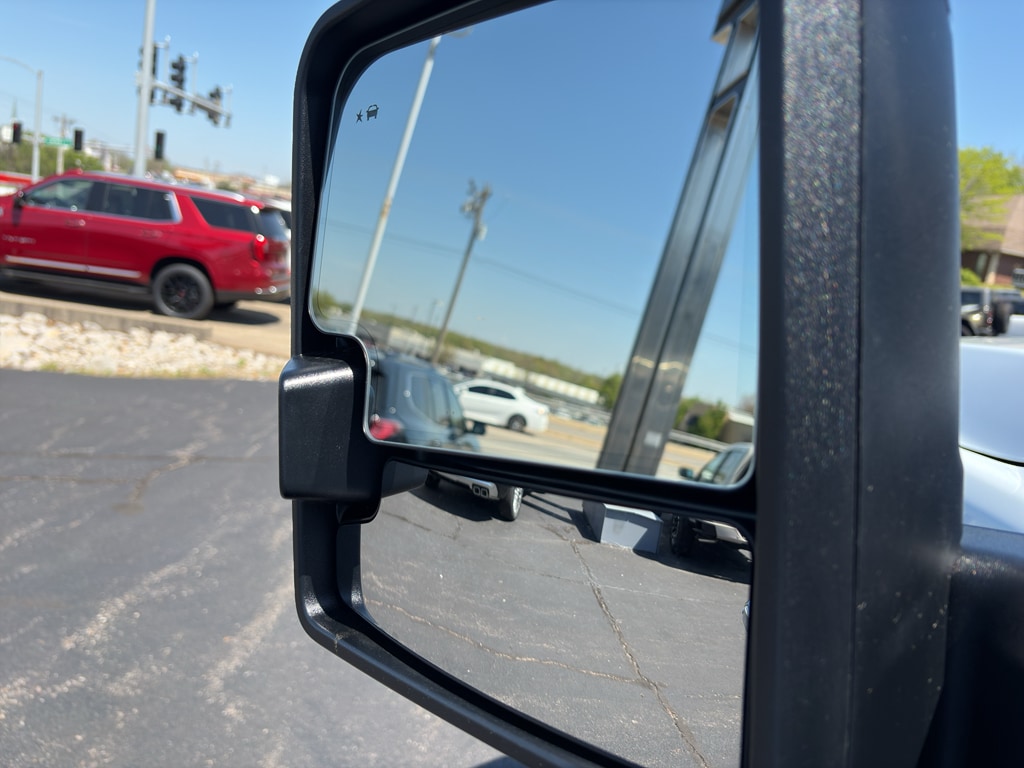 2026 GMC Sierra 3500HD Denali Ultimate - Photo 16