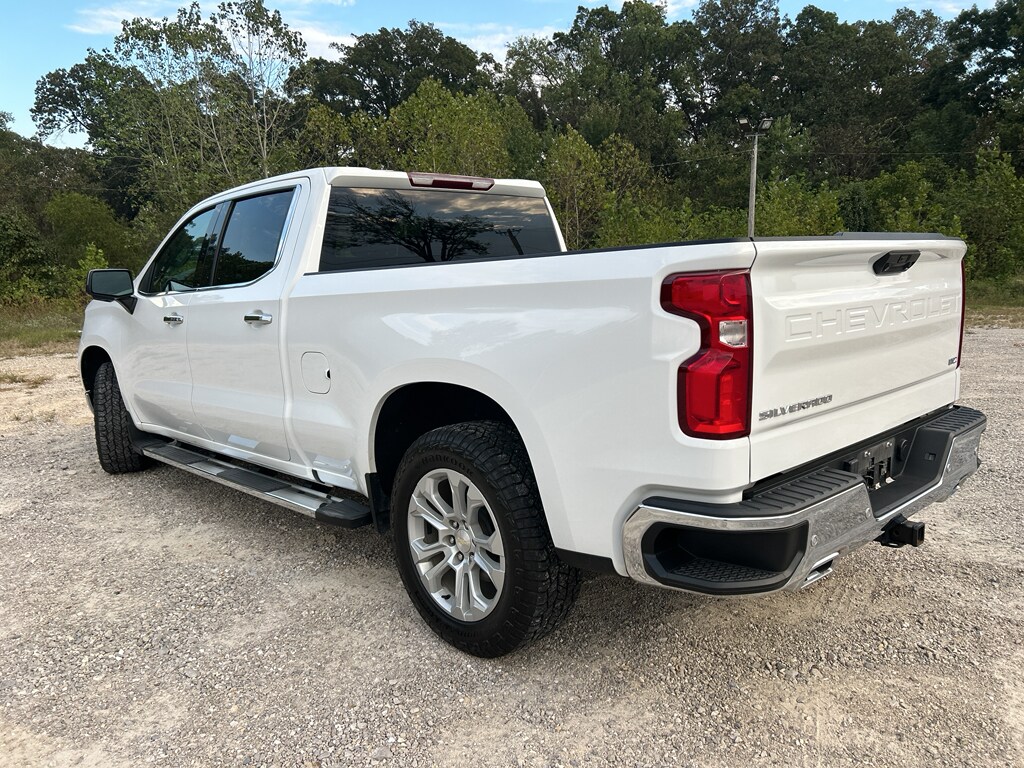 2022 Chevrolet Silverado 1500 LTZ photo 4