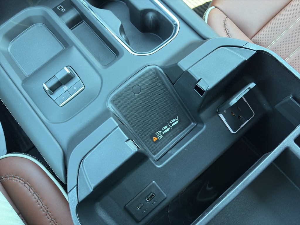 2026 GMC Sierra 3500HD Denali Ultimate - Photo 36