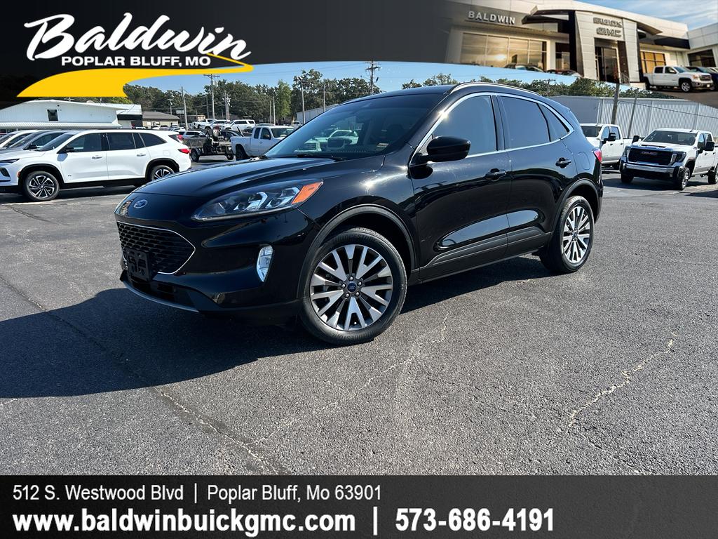 2022 Ford Escape Titanium