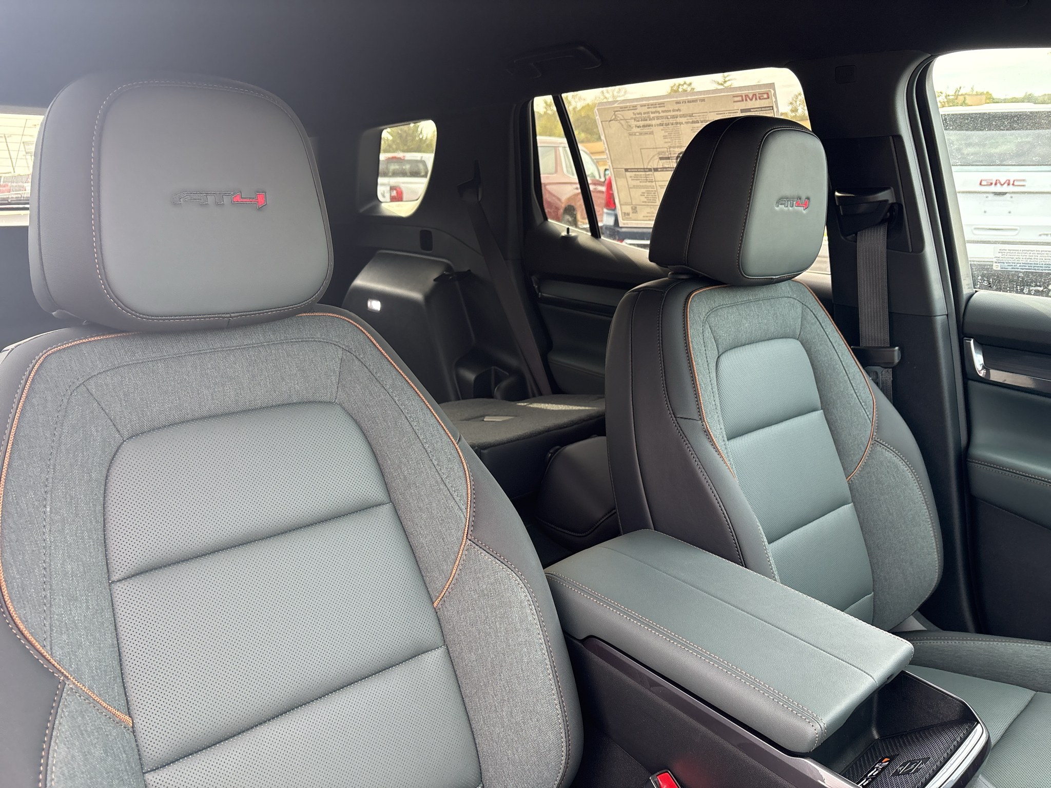 2027 GMC Terrain AT4 - Photo 25