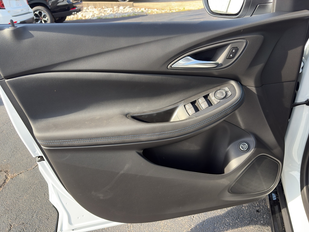2026 Buick Encore GX Sport Touring - Photo 16