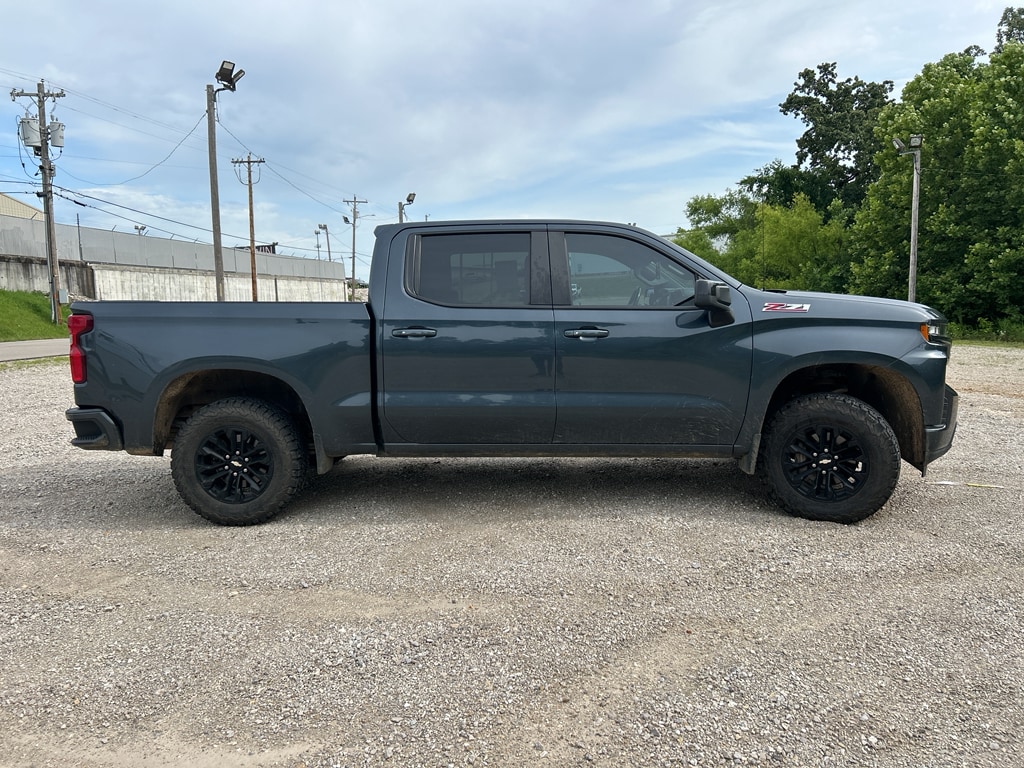 Used 2019 Chevrolet Silverado 1500 RST with VIN 3GCUYEEDXKG274713 for sale in Poplar Bluff, MO