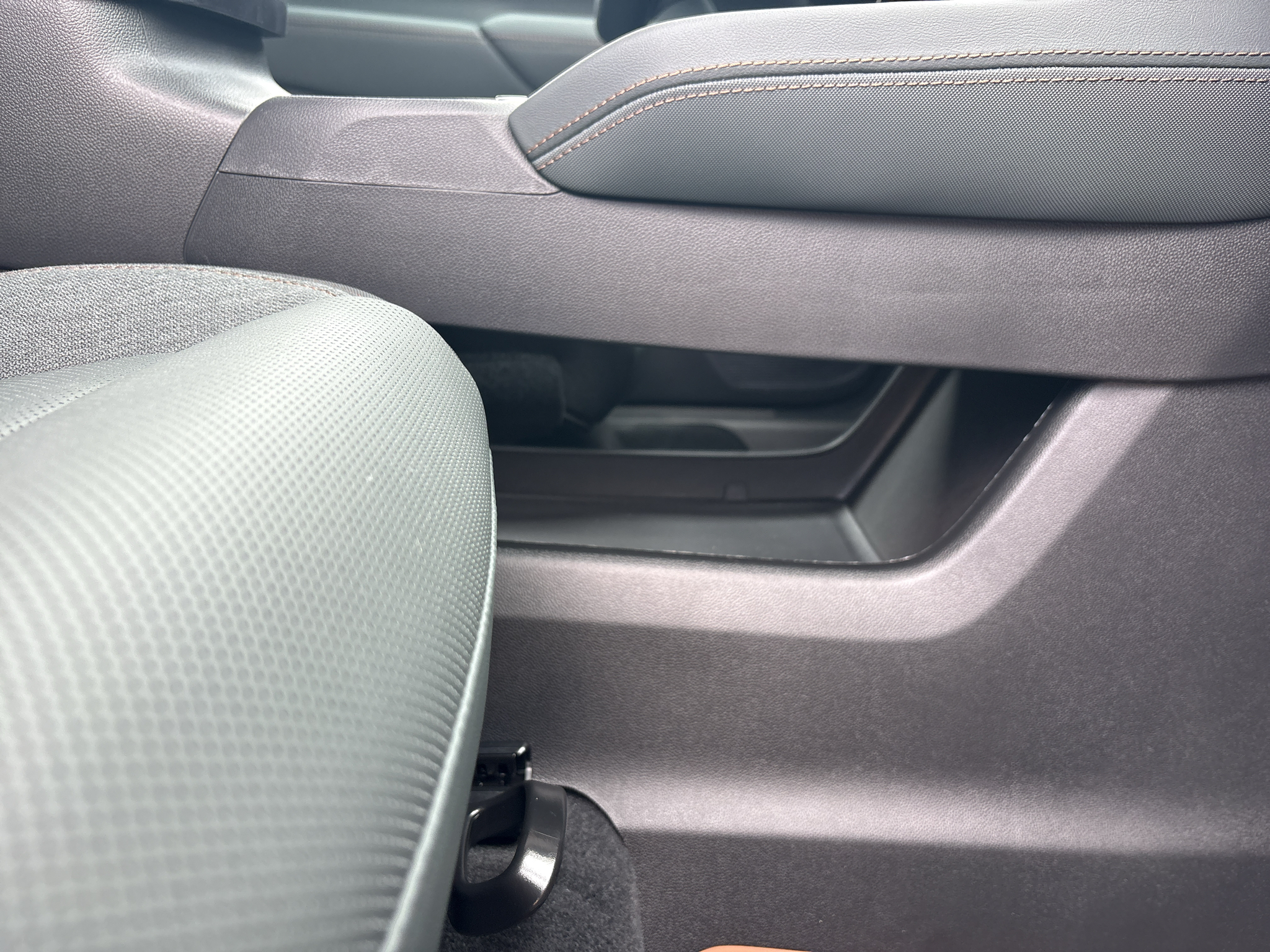 2027 GMC Terrain AT4 - Photo 24