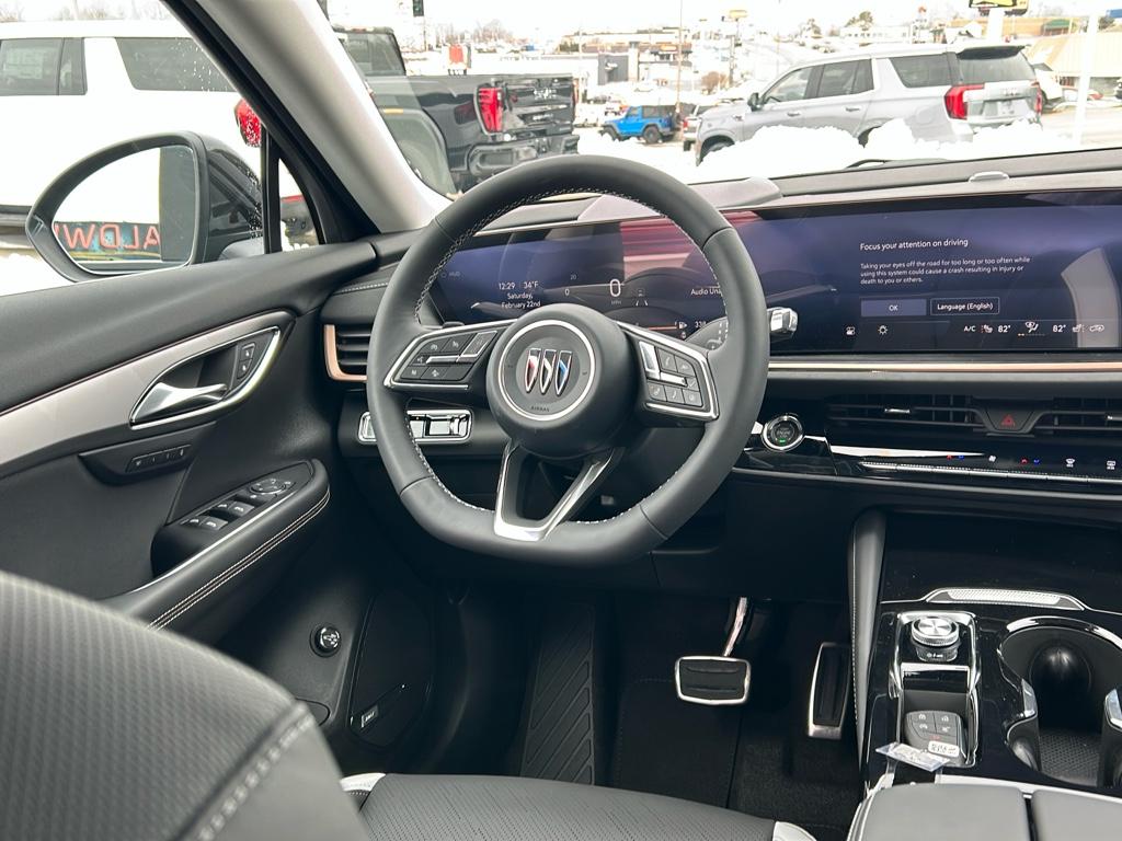 2025 Buick Envision Sport Touring photo 2