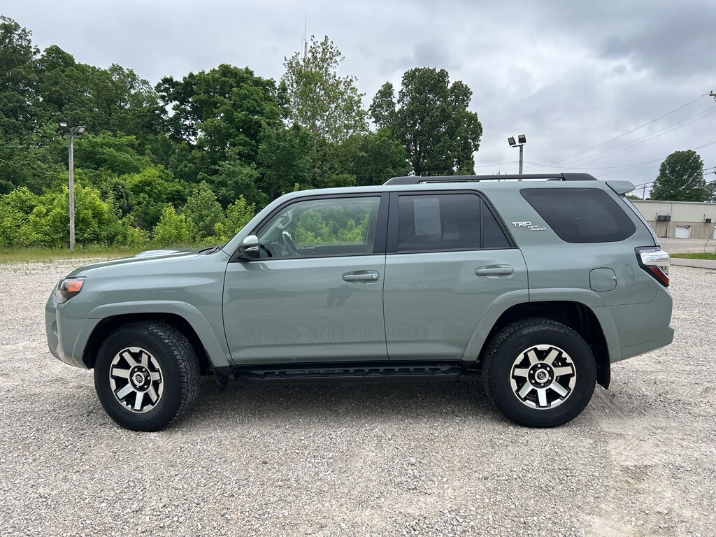2023 Toyota 4Runner TRD Premium photo 3