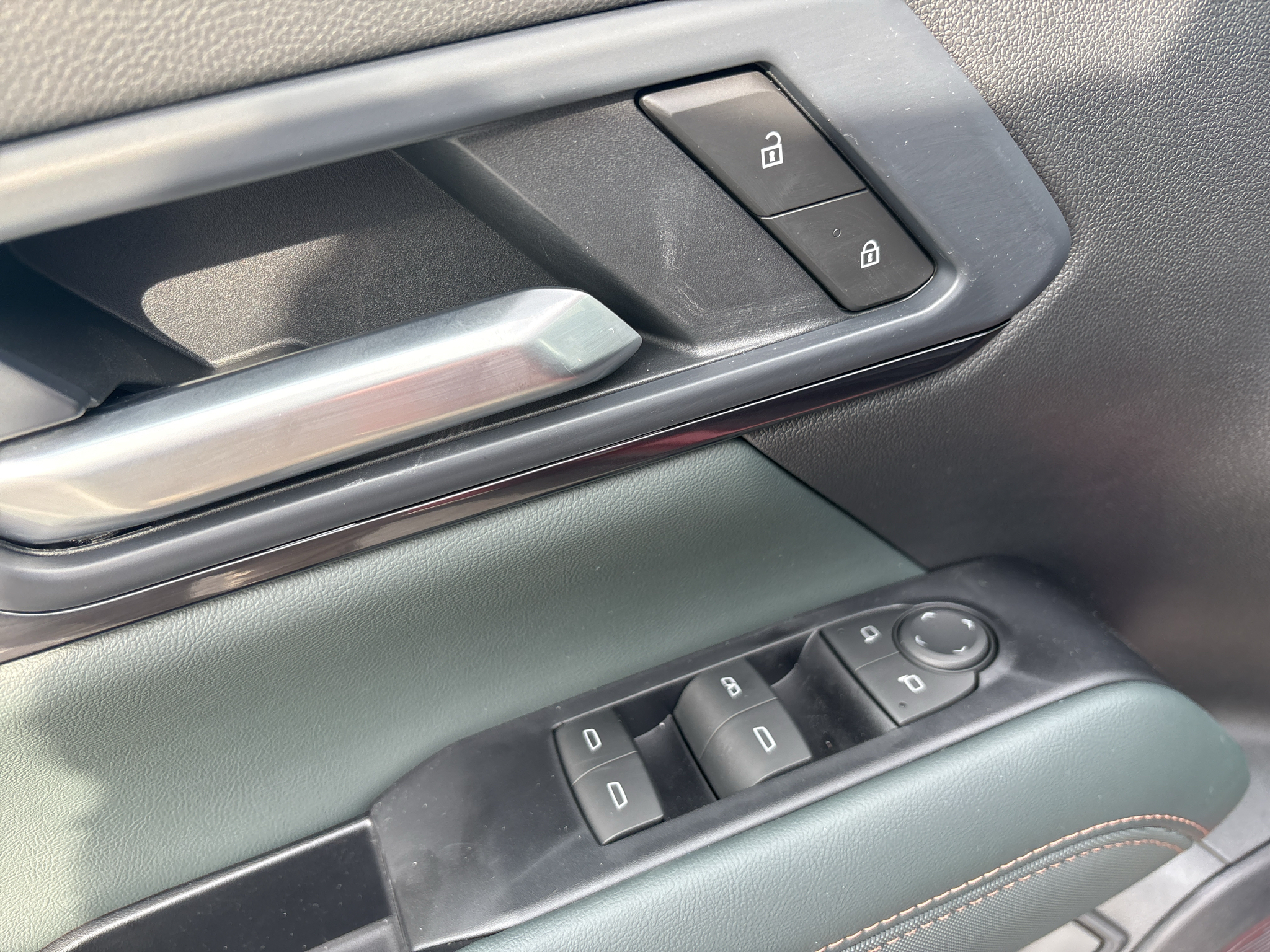2027 GMC Terrain AT4 - Photo 15