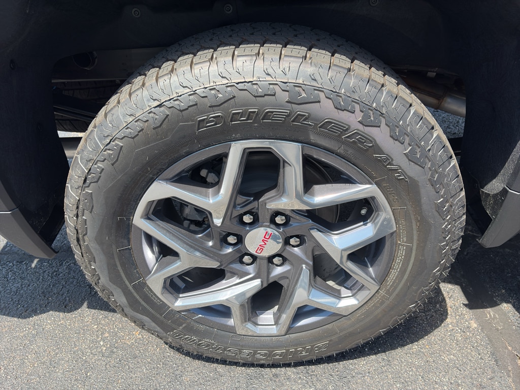 2026 GMC Sierra 1500 SLT - Photo 30