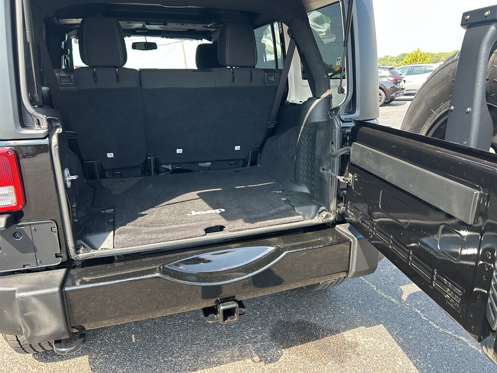 2017 Jeep Wrangler Unlimited Sahara - Photo 20