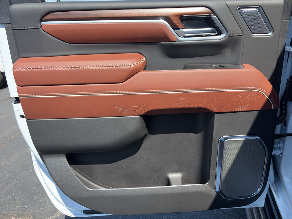 2026 GMC Sierra 3500HD Denali Ultimate - Photo 18