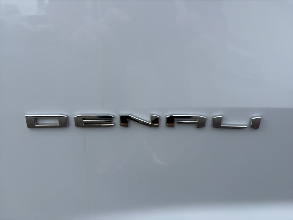 Used 2026 GMC Acadia Denali Ultimate SUV