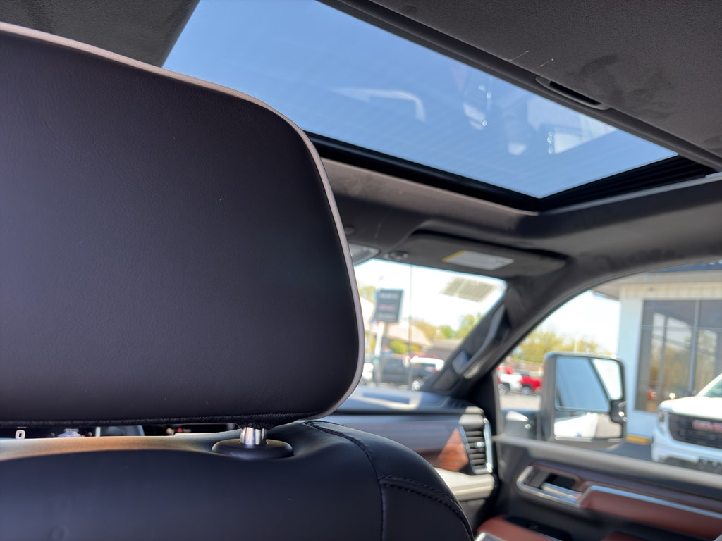 2026 GMC Sierra 3500HD Denali Ultimate - Photo 21