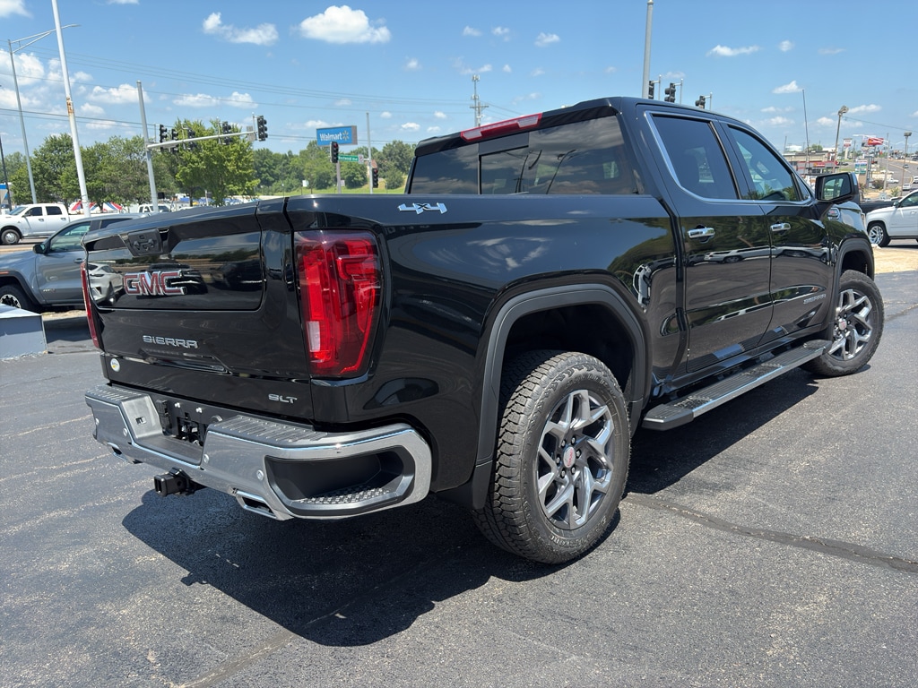 2026 GMC Sierra 1500 SLT - Photo 6
