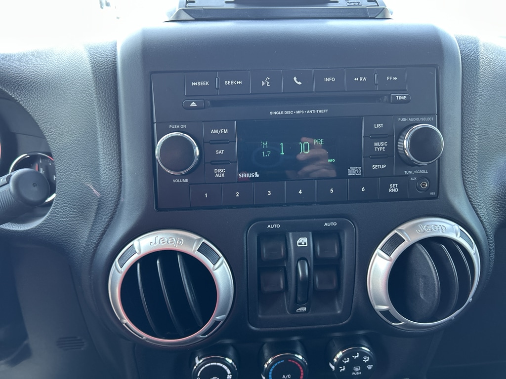 2017 Jeep Wrangler Unlimited Sahara - Photo 31