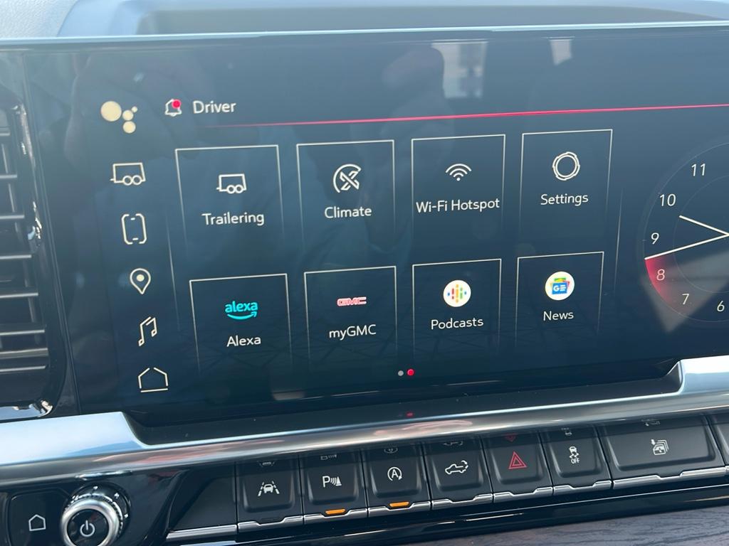 2024 GMC Sierra 1500 SLT - Photo 39