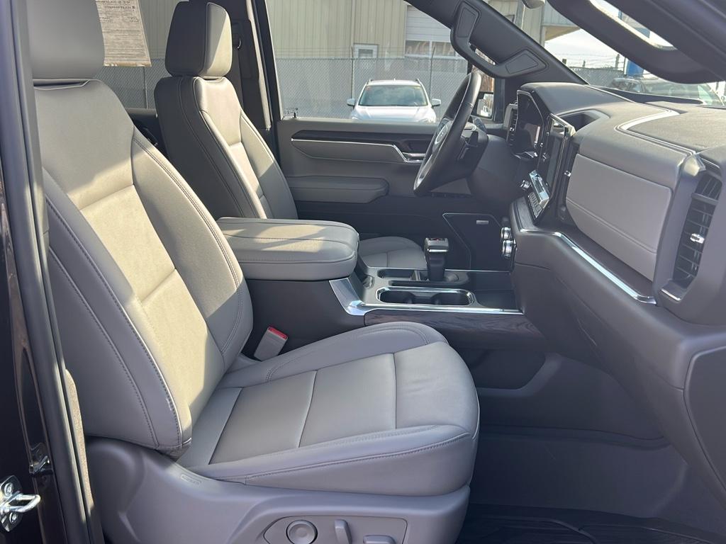 2024 GMC Sierra 1500 SLT - Photo 26