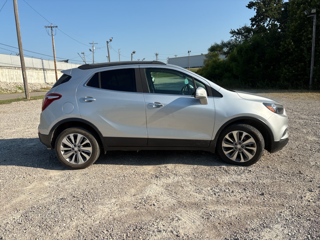 Used 2018 Buick Encore Preferred with VIN KL4CJASB8JB687484 for sale in Poplar Bluff, MO
