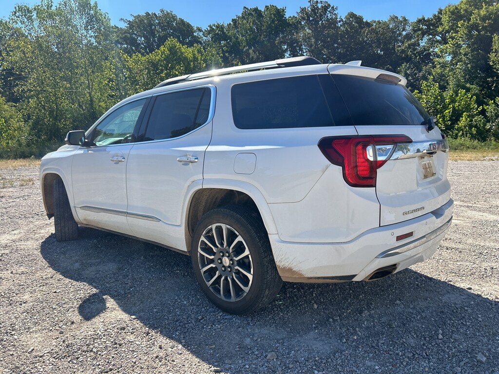 2021 Gmc Acadia Denali photo 3