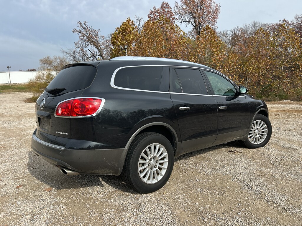 2012 Buick Enclave Leather photo 2