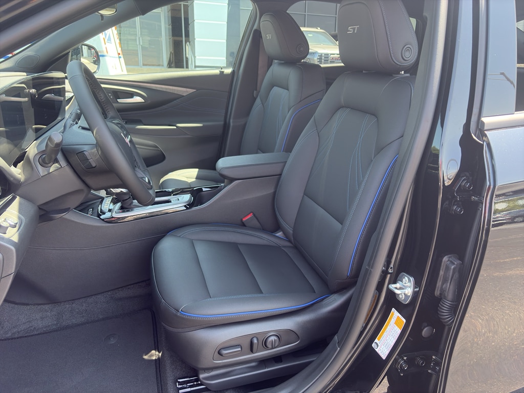 2026 Buick Envista Sport Touring - Photo 10