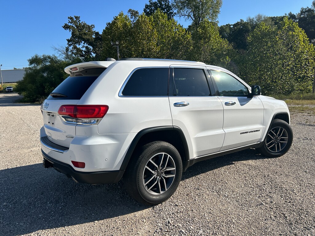 2019 Jeep Grand Cherokee Limited photo 2