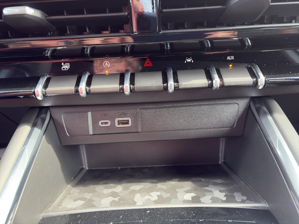 2026 GMC Canyon AT4 - Photo 33