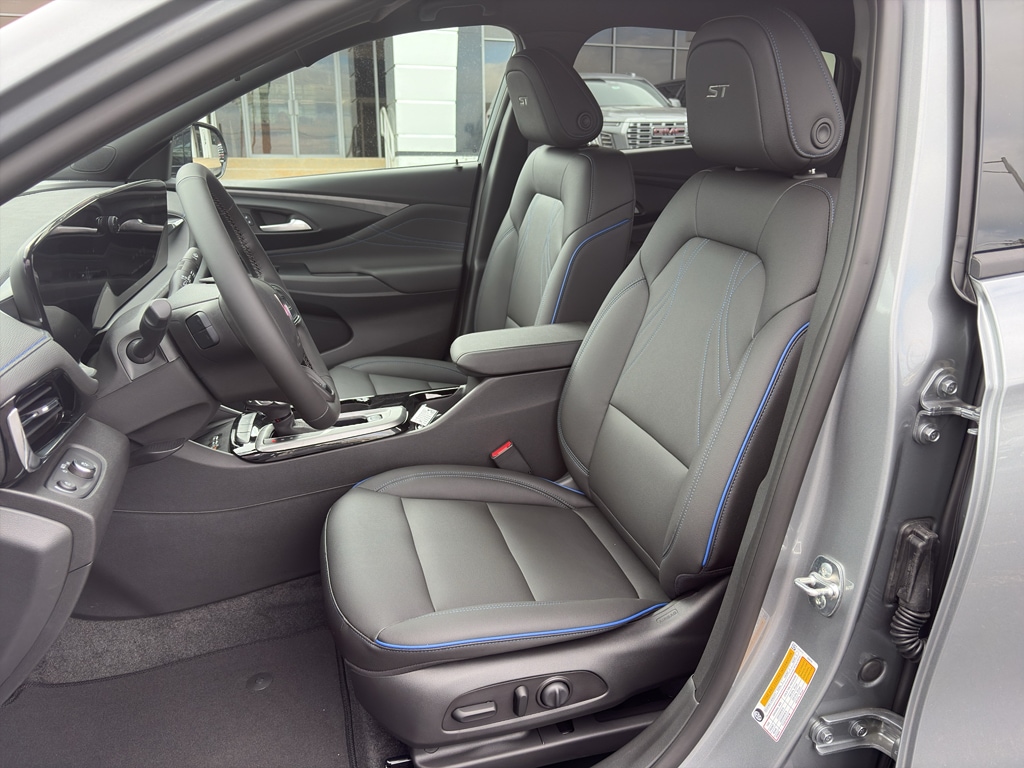 2026 Buick Envista Sport Touring - Photo 10