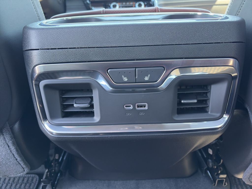 2026 GMC Sierra 3500HD Denali Ultimate - Photo 22