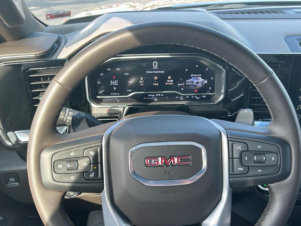 2024 GMC Sierra 1500 SLT - Photo 38